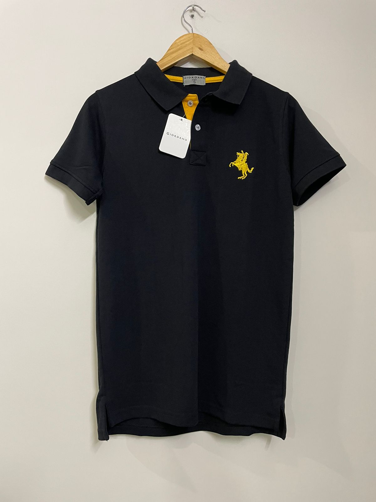 Giordano Polo - Premium Quality - Soft Pique Fabric - Medium Size only