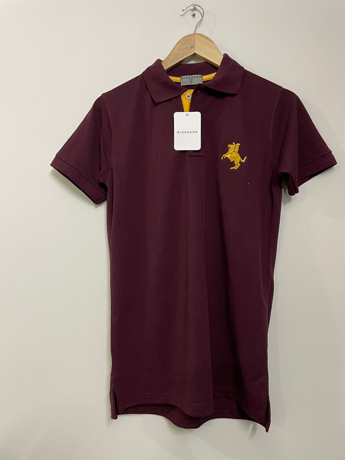 Giordano Polo - Premium Quality - Soft Pique Fabric - Medium Size only