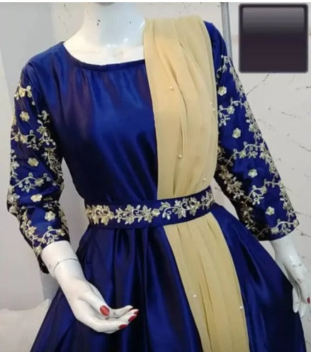 "Stylish Embroidered Silk Maxi with Trouser, Belt, and Dupatta (4-Piece) đ¸â¨"