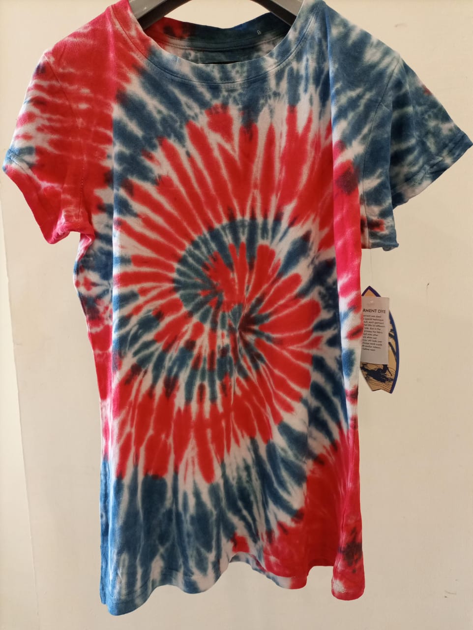 PoPSurf Eye Catching Tie Dye Tee shirt for Women (Red and Blue)